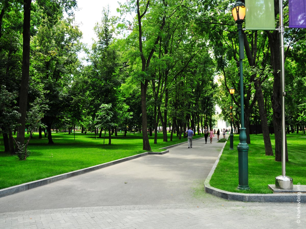 Сад Шевченко в Харькове после реконструкции